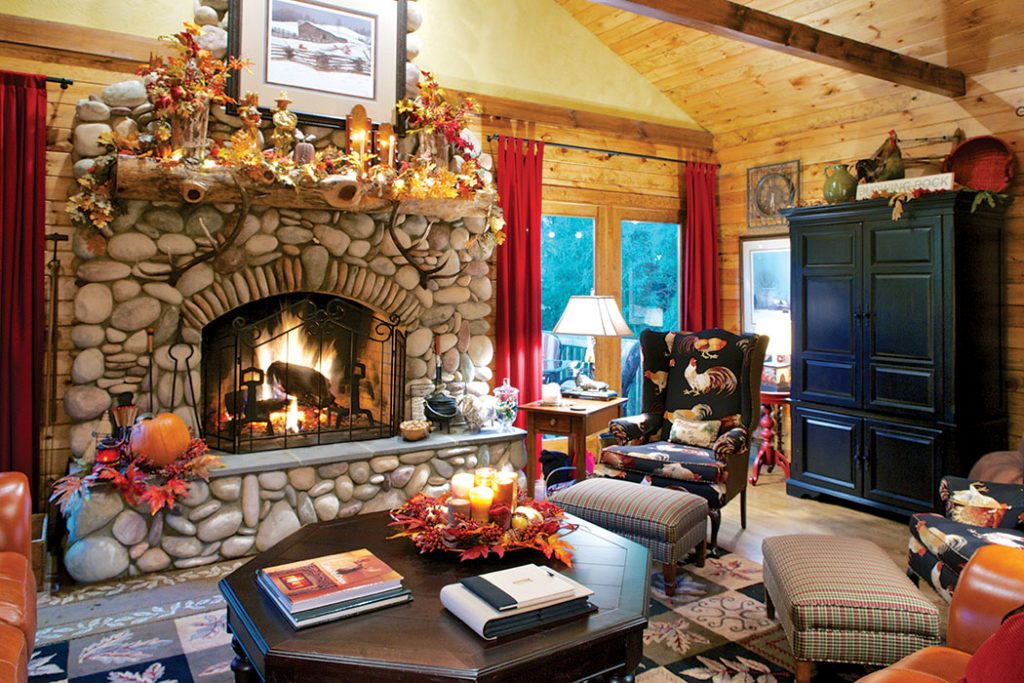 Carolina_Cabin_stone_fireplace