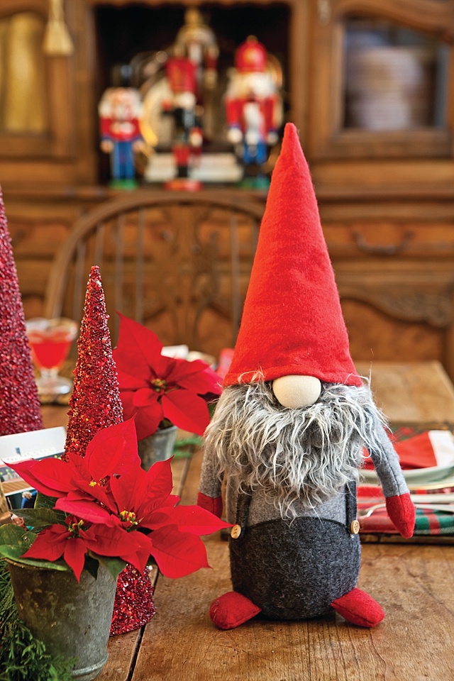 Holiday Decor - The Cottage Journal