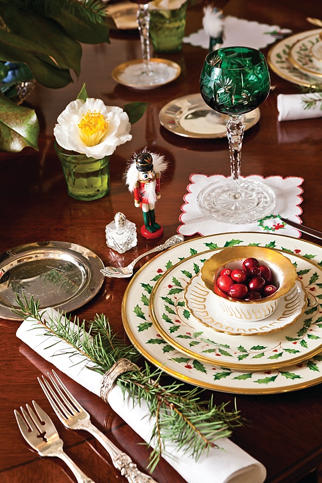 Holiday Decor - The Cottage Journal