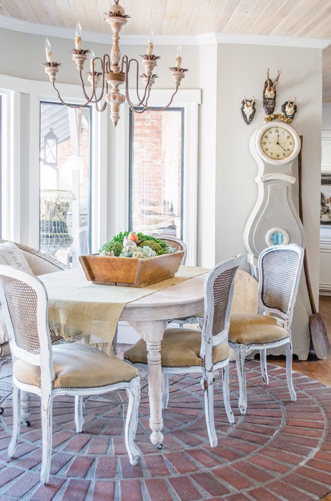 Step into Blogger Cindy Blackenburg's French-Inspired Cottage