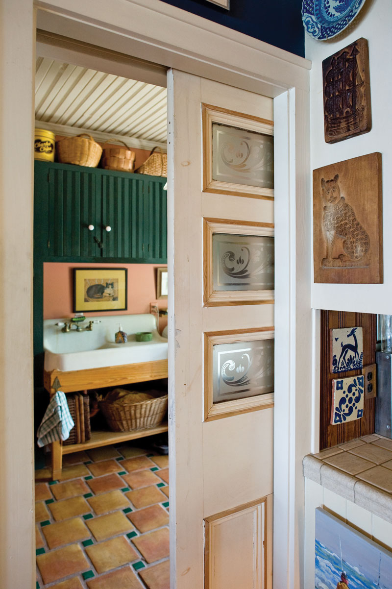 A Maritime Coastal Cottage on the Banks of North Carolina