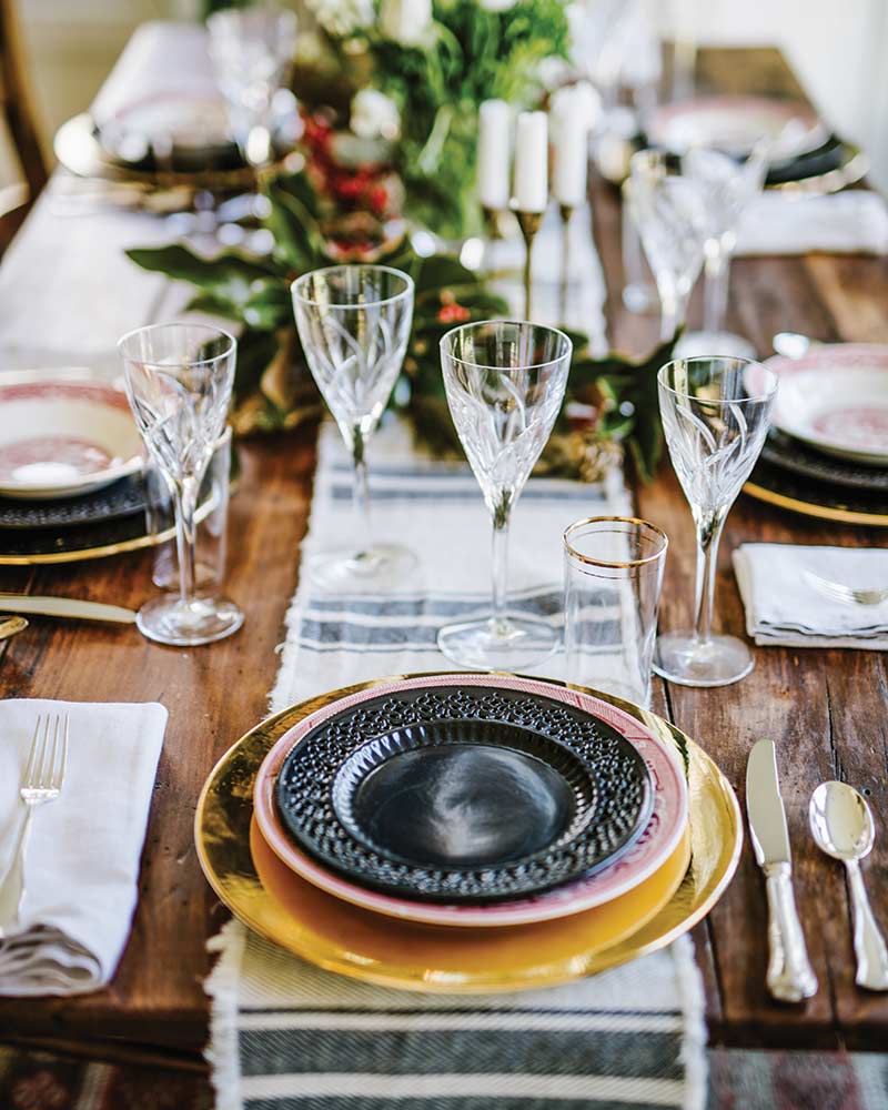 Mix-matched neutral table setting