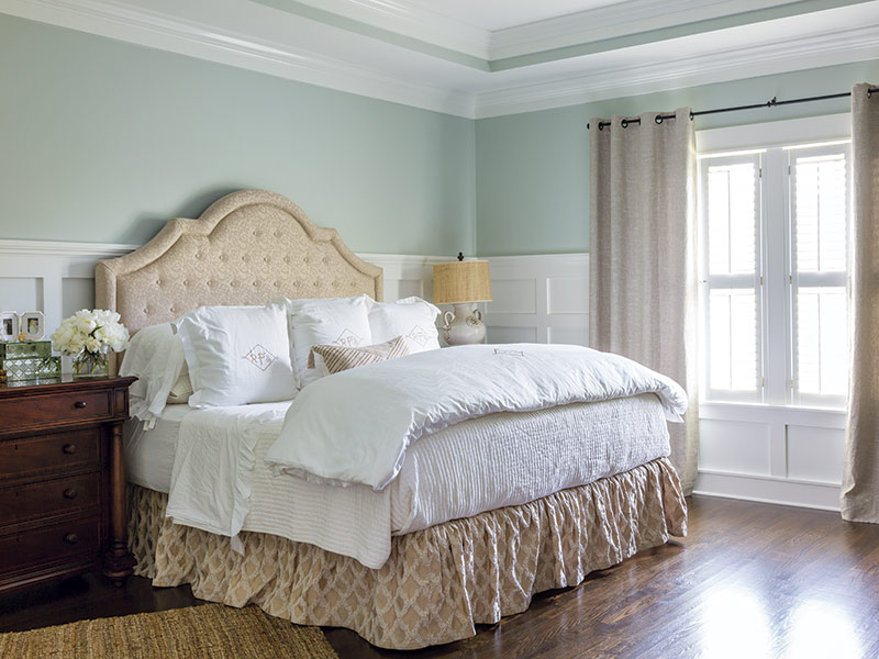 craftsman cottage master bedroom