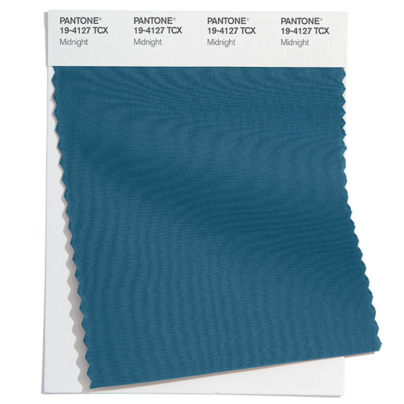 Pantone color swatch in Midnight