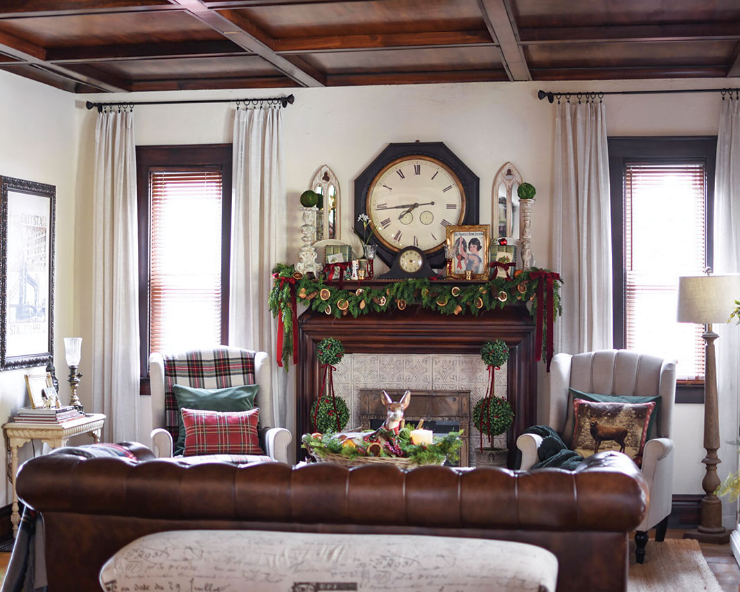 A Century of Character Makes Christmas in this Kentucky Cottage Worth ...