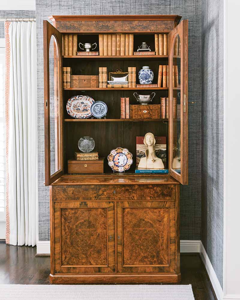 Try styling your timeworn tomes with other charming accents such as boxes, tureens, and bobbins.