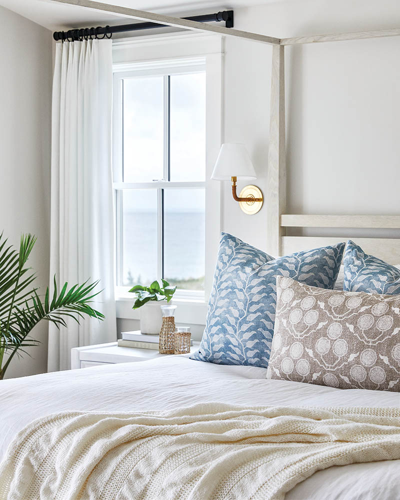 A mix of textures bring fitting interest to the minimalist ambience.