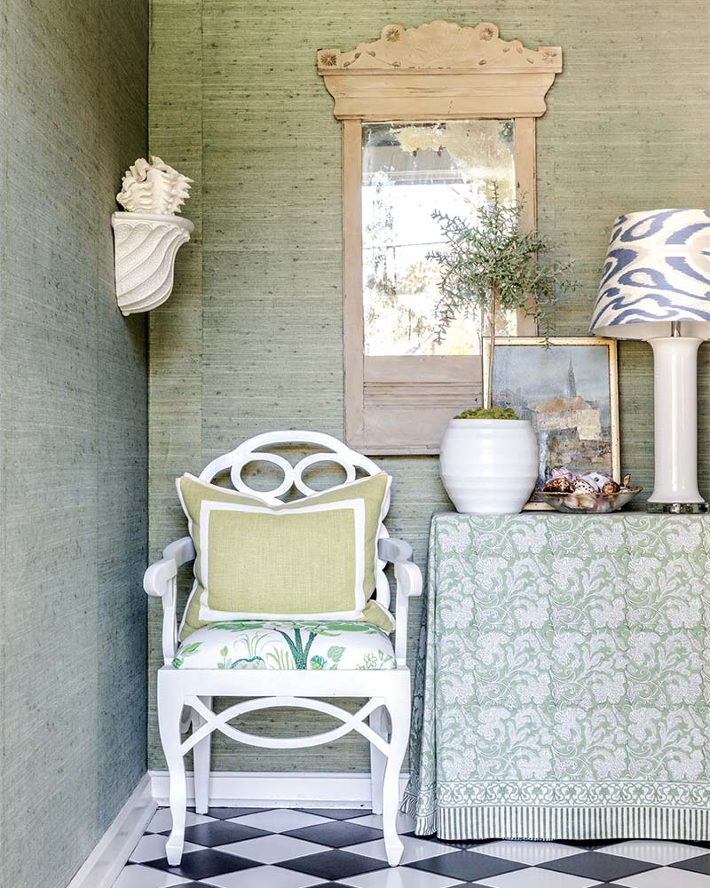 When moving to the coast, one Virginia-born designer fixed her eyes on a dated fixer-upper and set out to transform the property into the perfect family home.