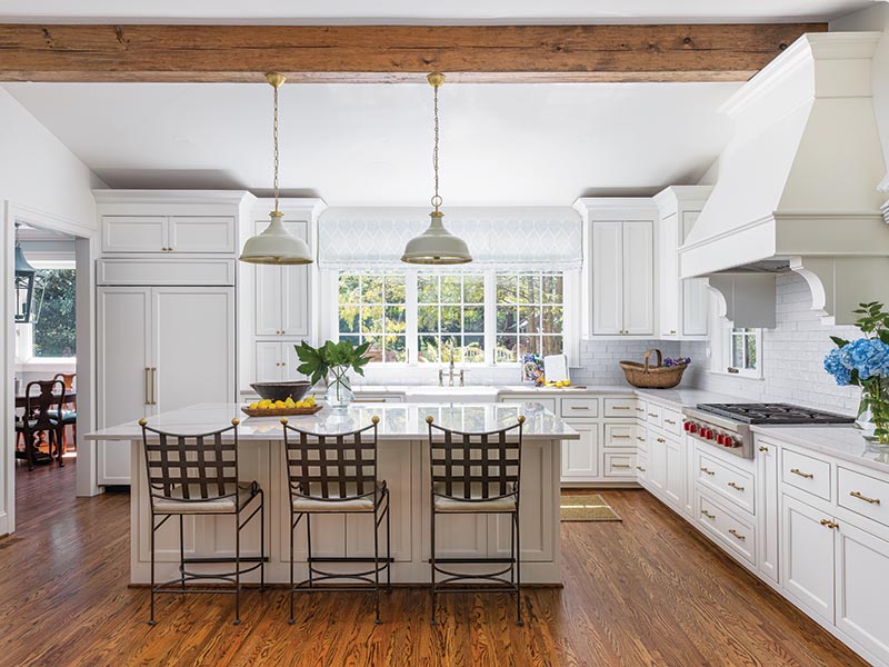 The new kitchen is ideal for entertaining, as it can comfortably accommodate the extended family.