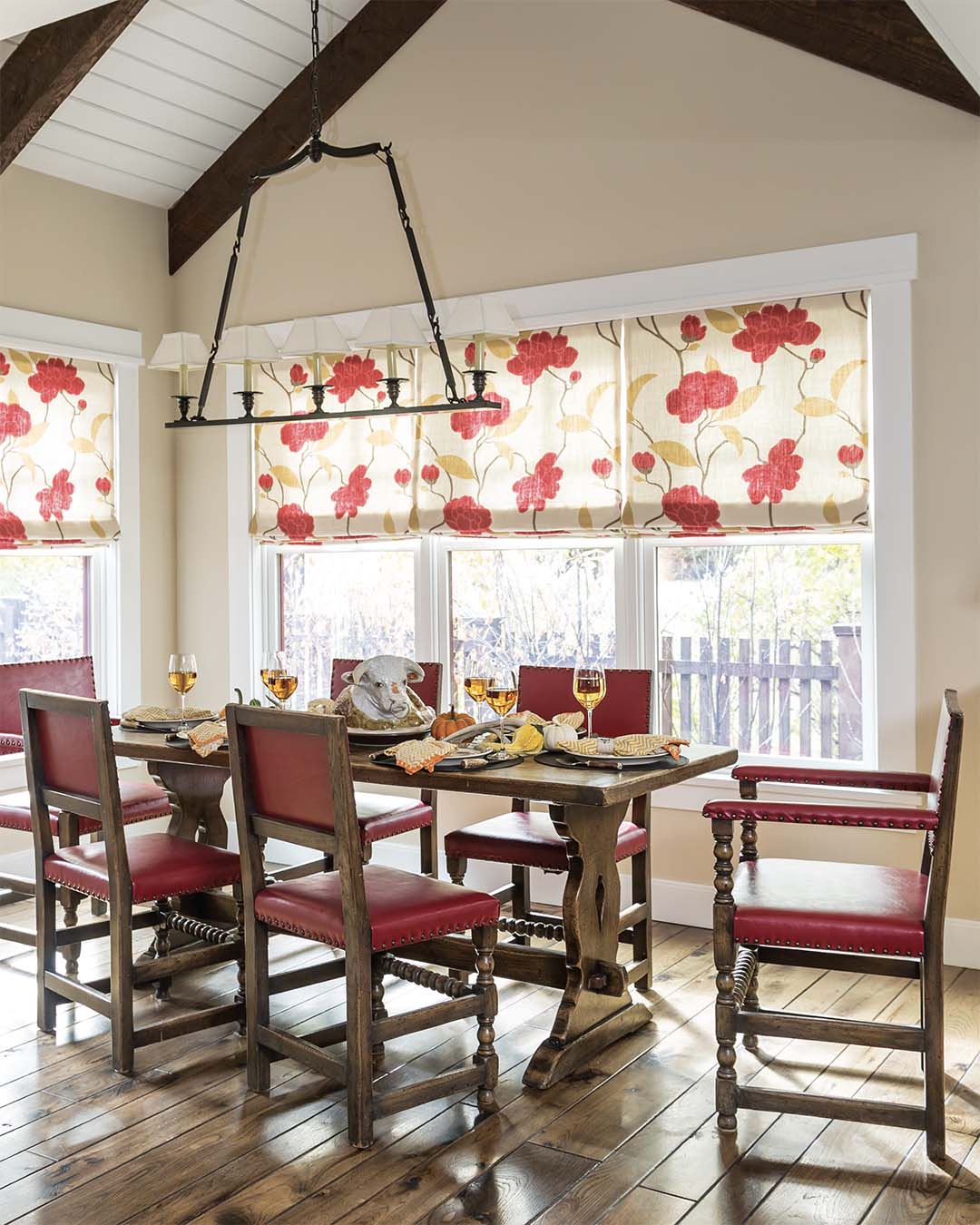 This rustic mountain cottage proves that the most challenging situations can result in the most beautiful of outcomes.