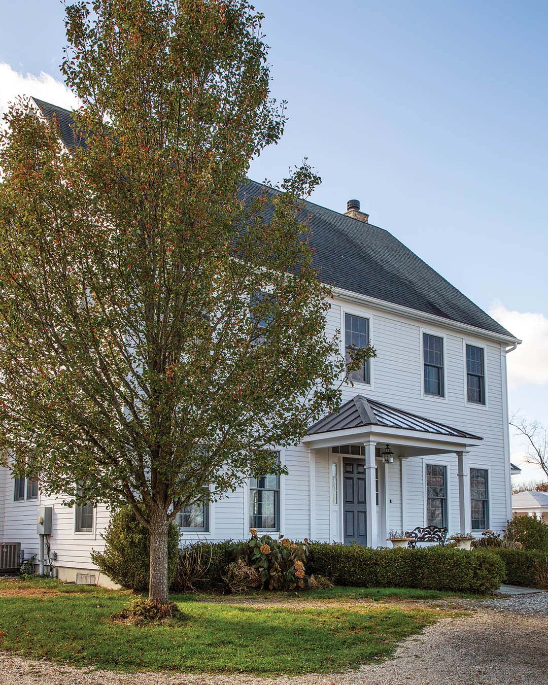 When these Manhattan-based homeowners purchased their weekend abode, they fell in love with the bucolic Connecticut setting and the distinctive style of its neighboring homes.