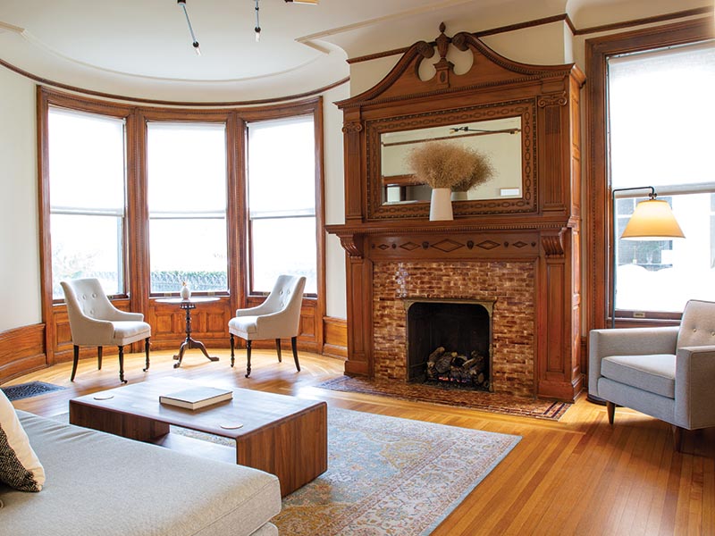 Set up home base in The Amelia, a boutique hotel that updates a Queen Anne–style home with modern amenities, pairing comfort and convenience with stunning historic beauty.