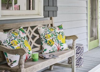 In the Spirit of ’76: A Colorful Georgia Lakeside Retreat